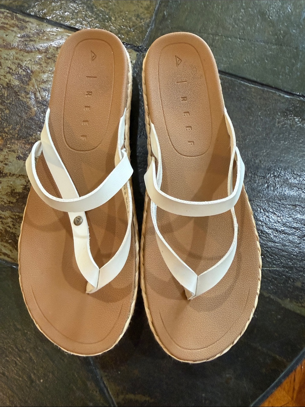 Reef Vista Carmen Sandals - Like New! - Picture 2 of 5
